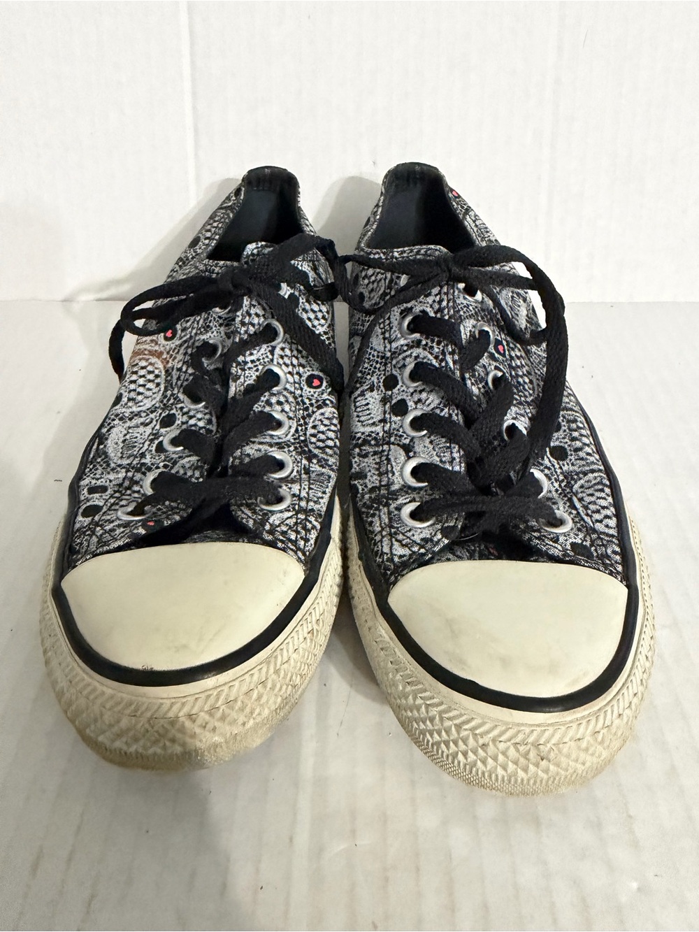 Converse Chuck Taylor All Star Low-Top Black & White Skull Design Sneakers